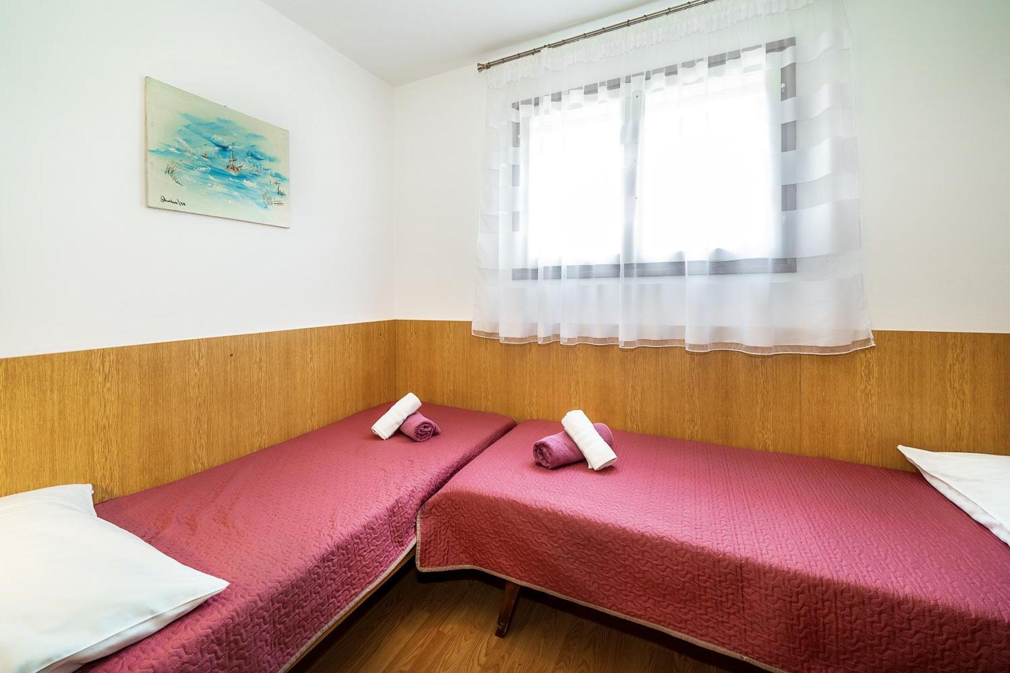 Apartments & Room Jagoda Baska  Ngoại thất bức ảnh