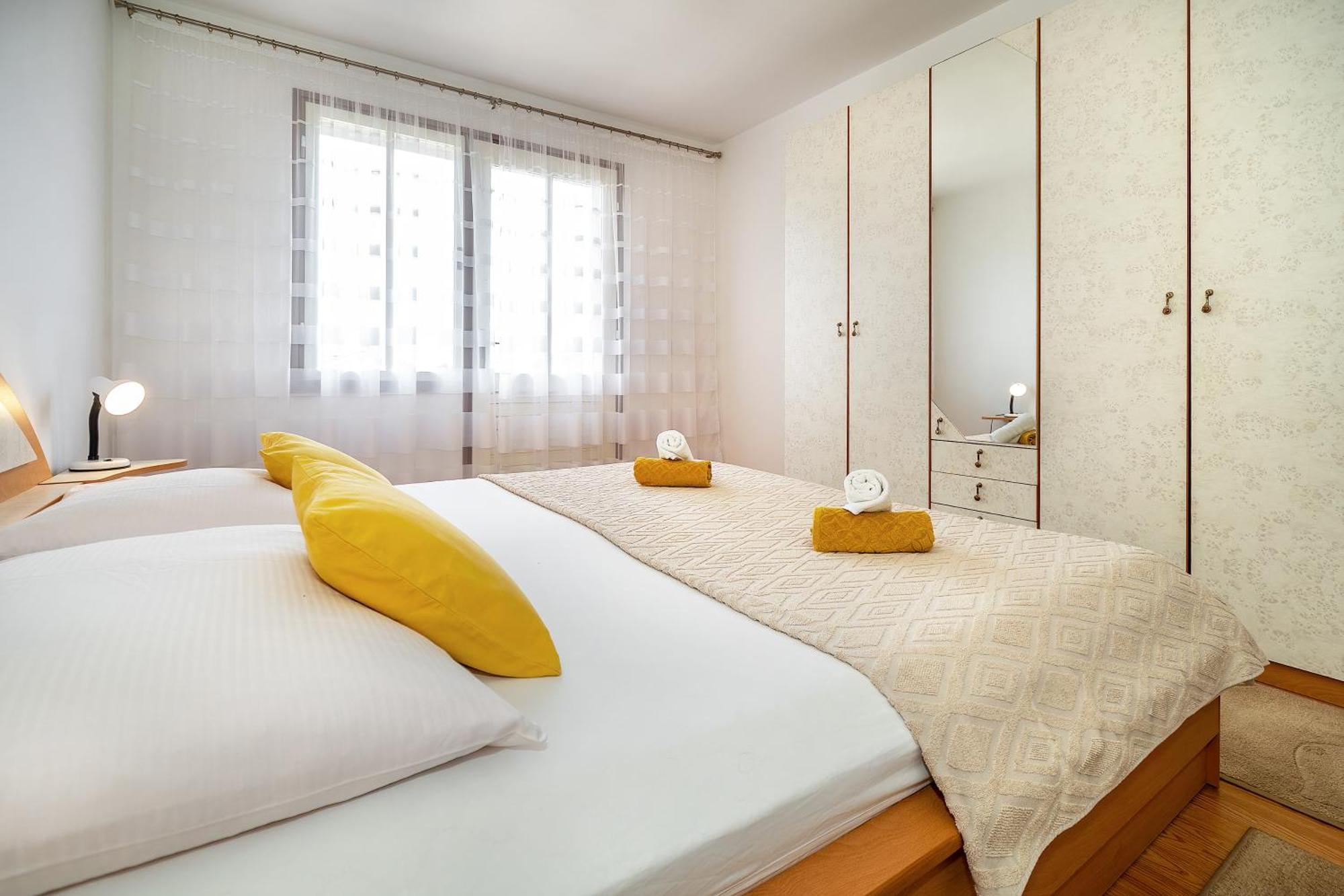 Apartments & Room Jagoda Baska  Ngoại thất bức ảnh