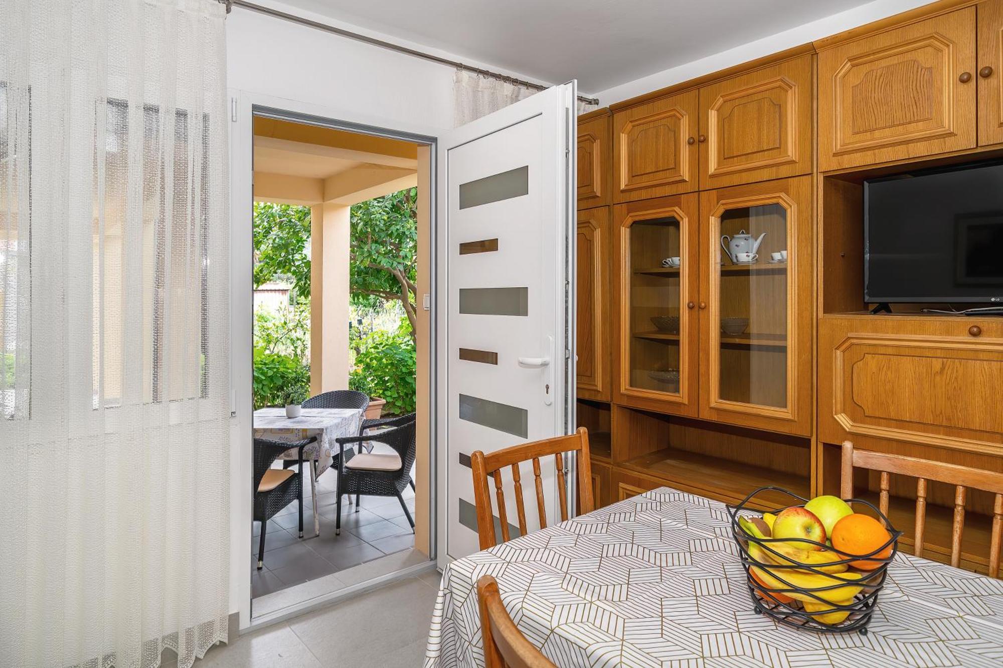 Apartments & Room Jagoda Baska  Ngoại thất bức ảnh
