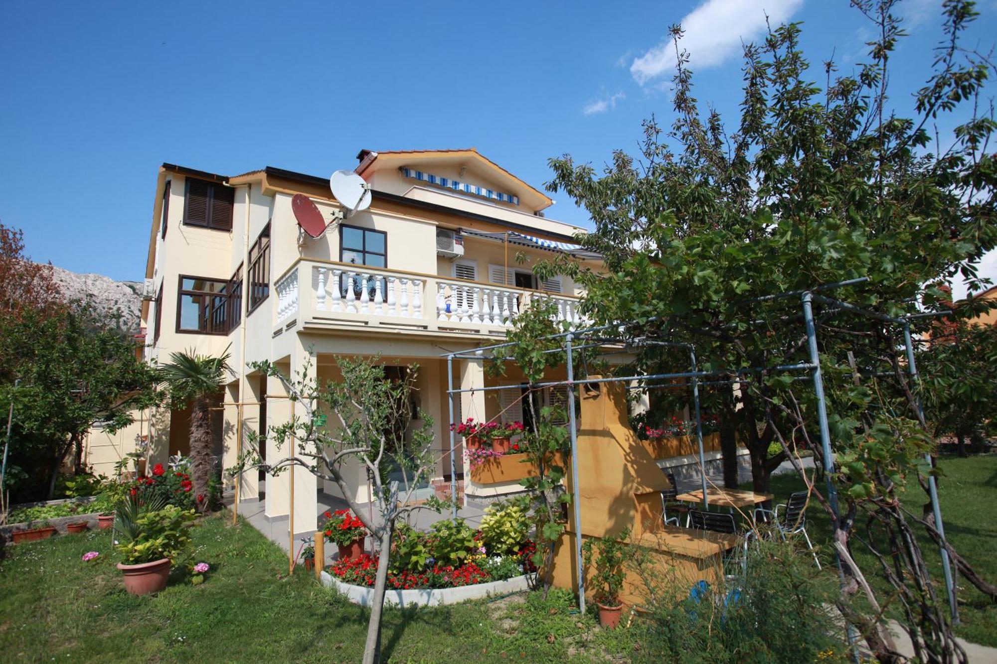 Apartments & Room Jagoda Baska  Ngoại thất bức ảnh