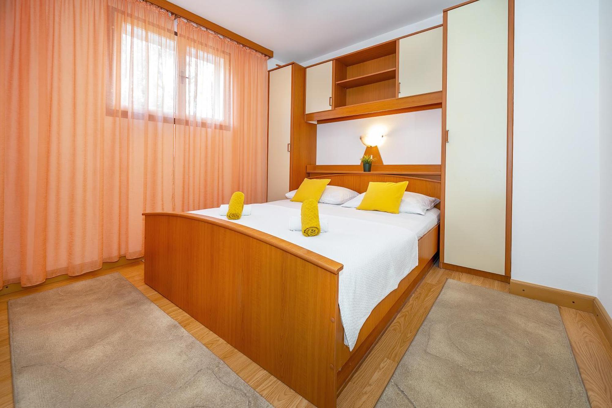 Apartments & Room Jagoda Baska  Ngoại thất bức ảnh