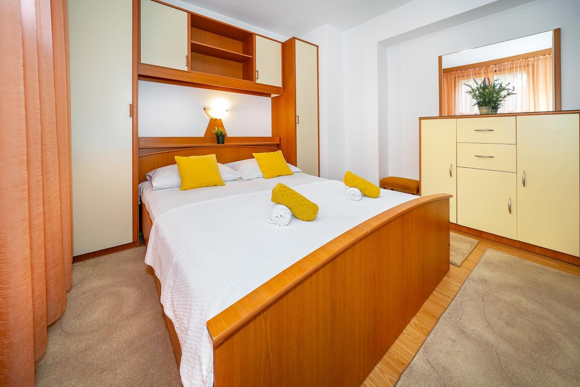 Apartments & Room Jagoda Baska  Ngoại thất bức ảnh