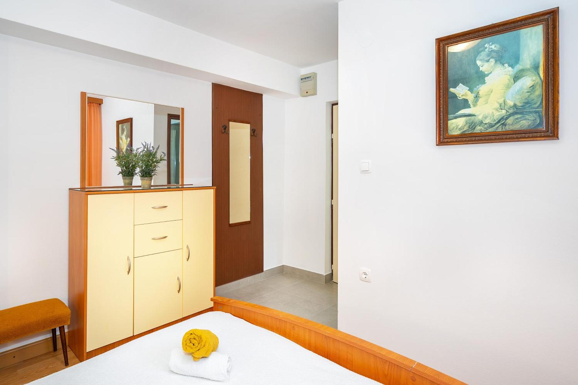 Apartments & Room Jagoda Baska  Ngoại thất bức ảnh