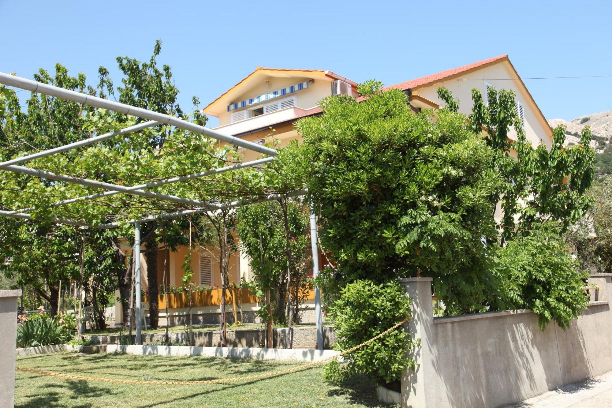 Apartments & Room Jagoda Baska  Ngoại thất bức ảnh