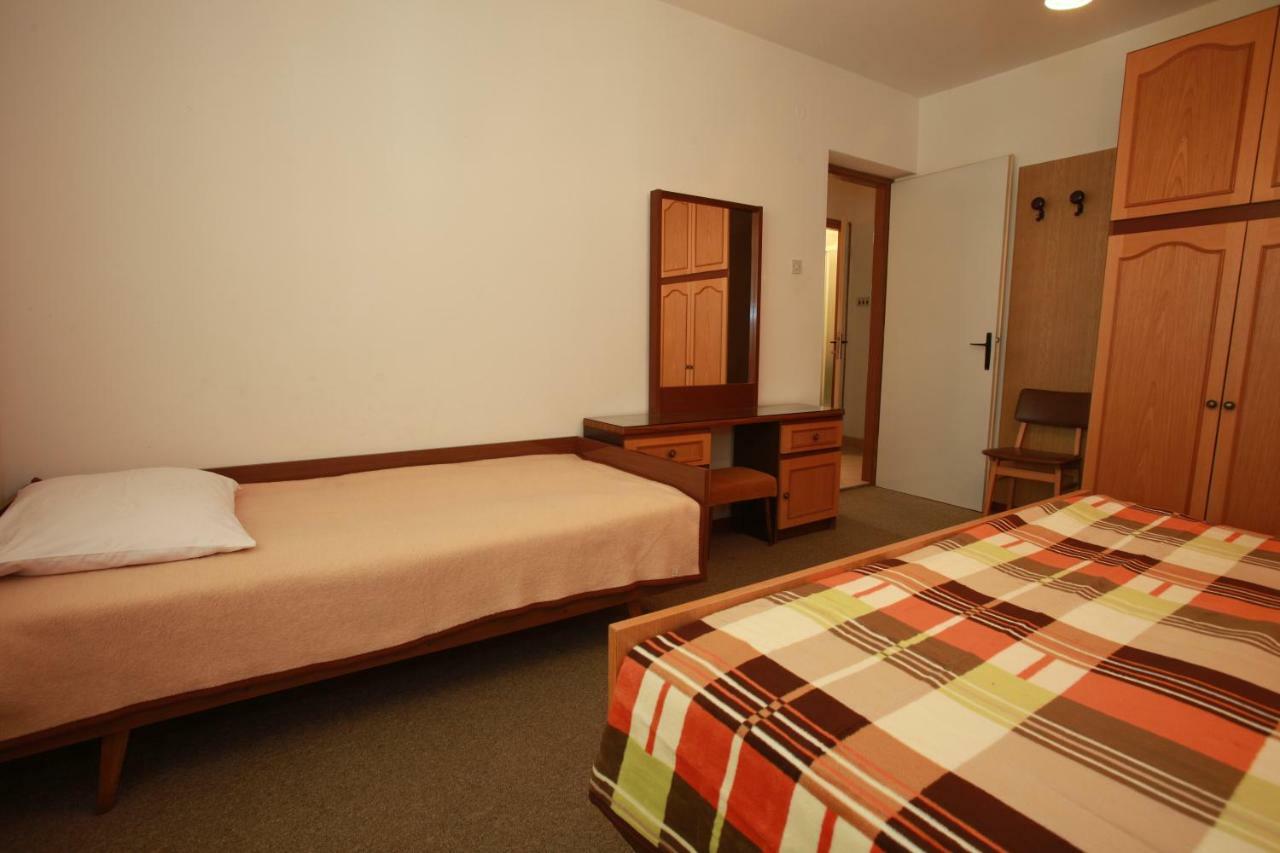 Apartments & Room Jagoda Baska  Ngoại thất bức ảnh