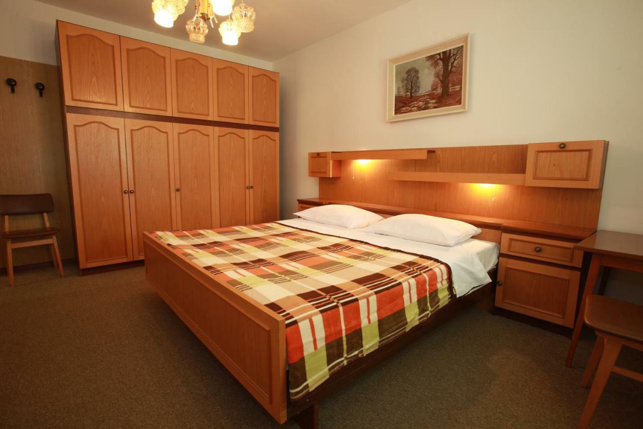 Apartments & Room Jagoda Baska  Ngoại thất bức ảnh