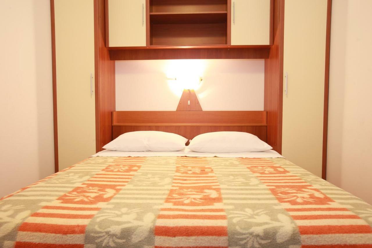 Apartments & Room Jagoda Baska  Ngoại thất bức ảnh