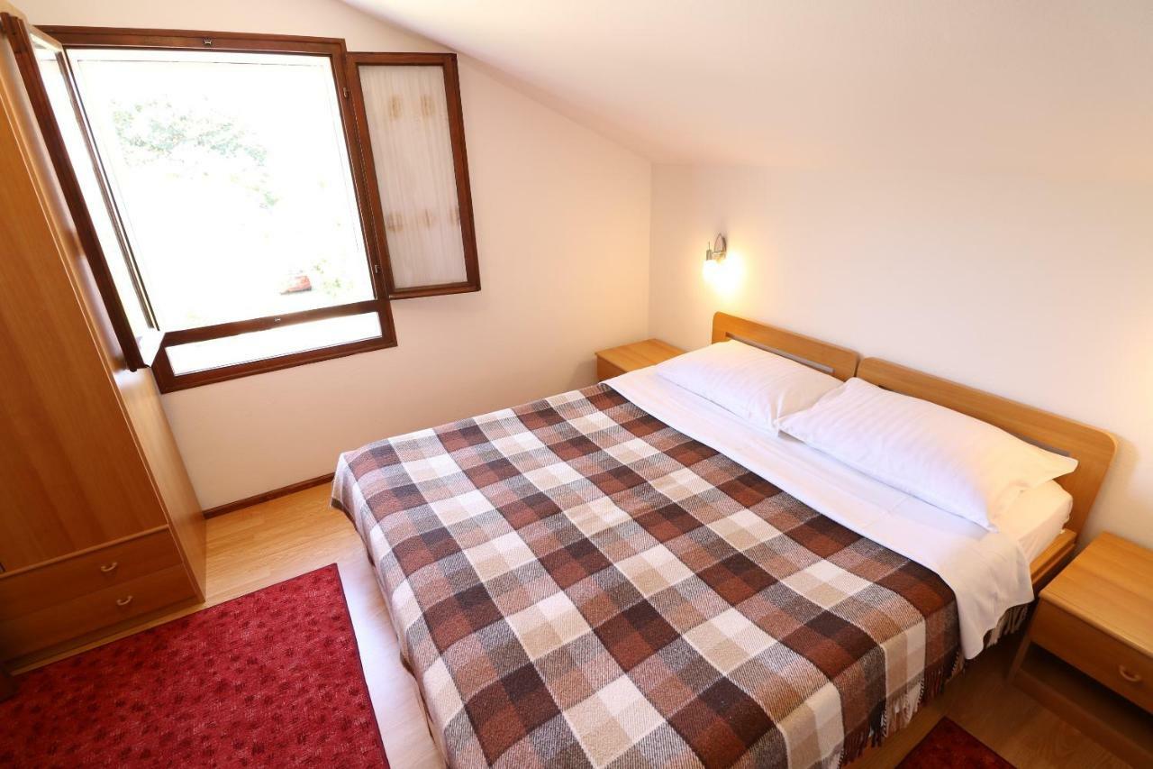 Apartments & Room Jagoda Baska  Ngoại thất bức ảnh